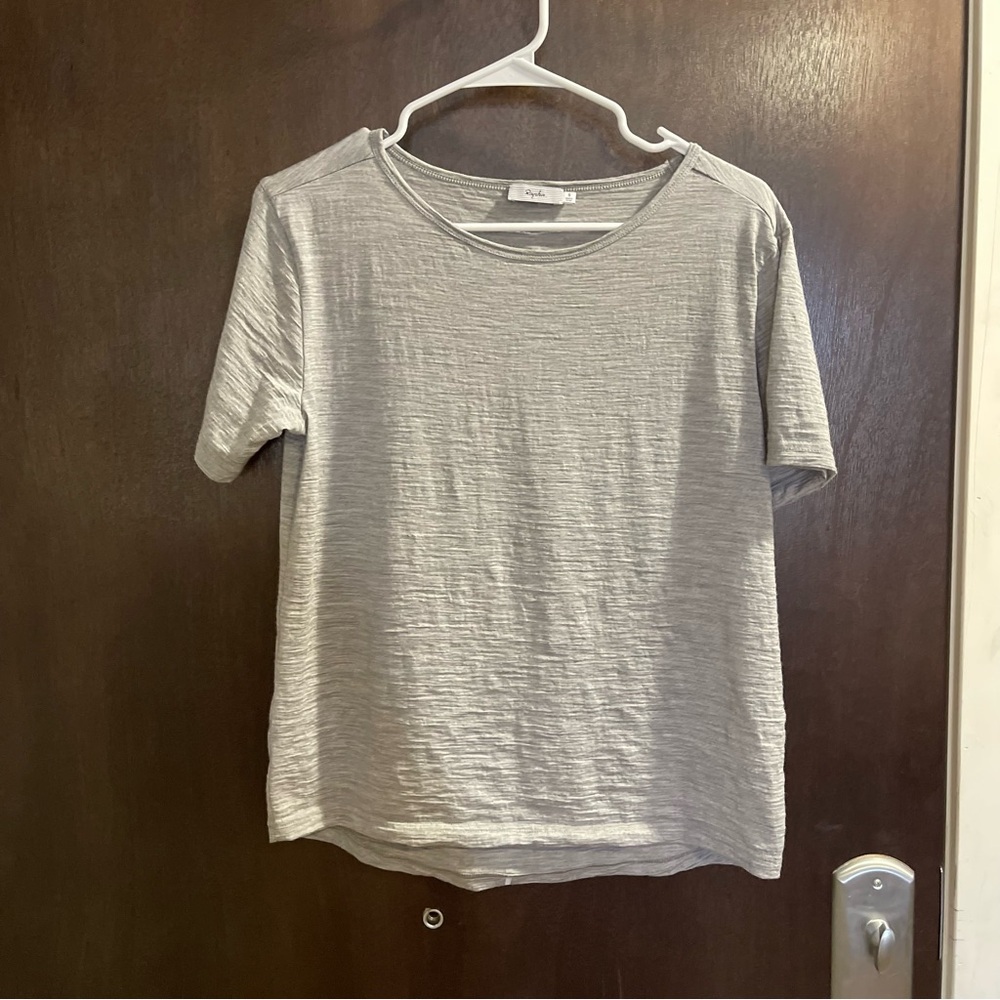 Rapha Merino Wool Gray Casual Tee Short Sleeved with Reflective tape on the back